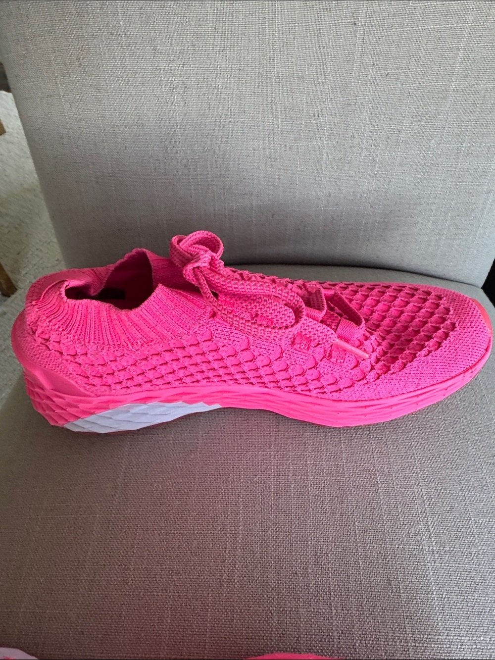 Nobull hot pink tennis shoes size 9 NWOT
Allday Knit - Picture 4 of 7